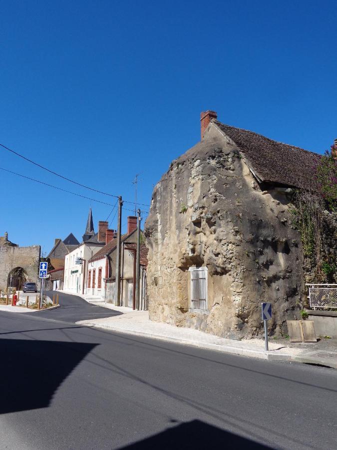 Auberge De La Tour Mennetou-sur-Cher Bagian luar foto